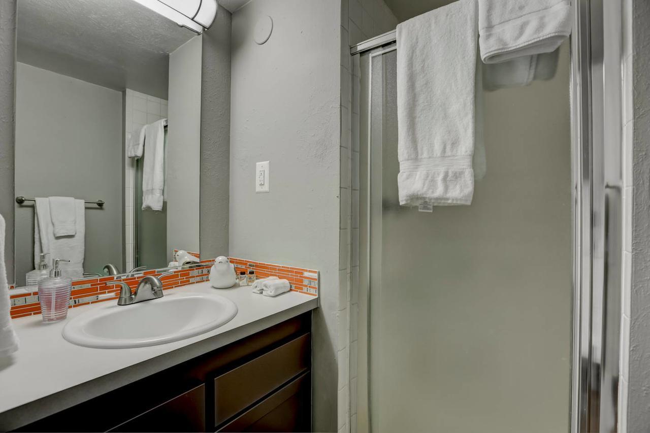 Two-Bedroom On Pennsylvania Denver Eksteriør bilde